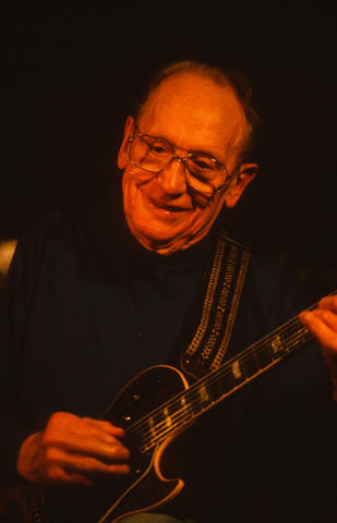 Les Paul Fine Art Print