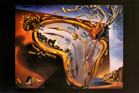 Montre Molle au Moment de sa Premiere Explosion Poster